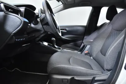 Car image 22