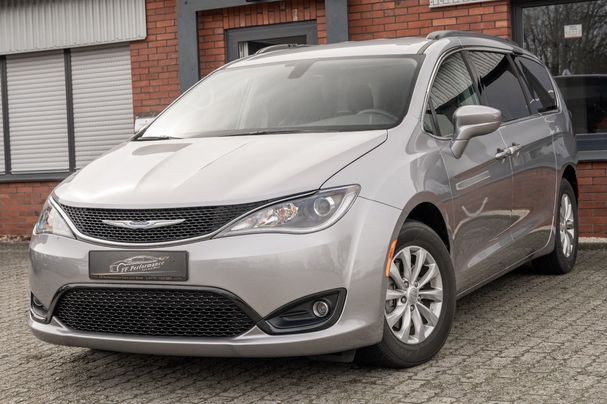 Chrysler Pacifica 3.6 219 kW image number 1