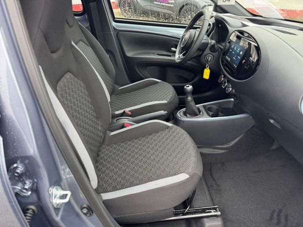 Toyota Aygo X 53 kW image number 31