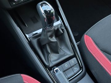 Car image 33