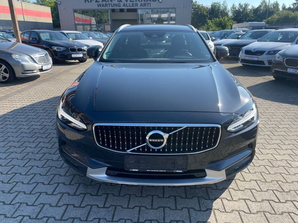 Volvo V90 Cross Country AWD Pro 173 kW image number 5