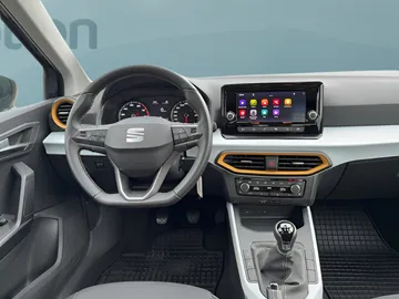 Car image 4