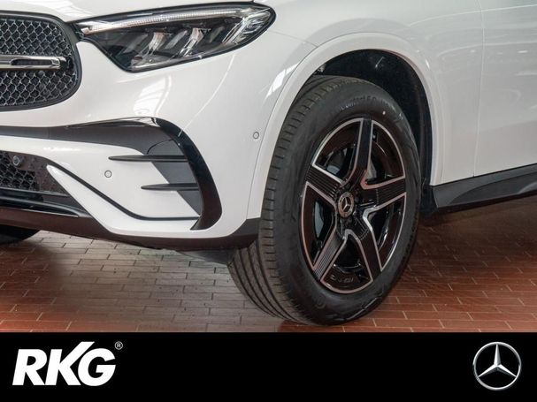 Mercedes-Benz GLC 300 e AMG 230 kW image number 14