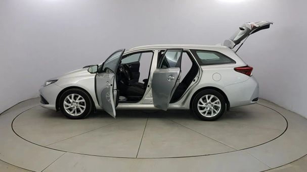 Toyota Auris 97 kW image number 10