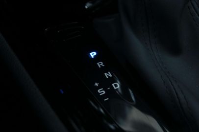 Car image 35