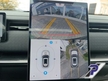 Car image 27