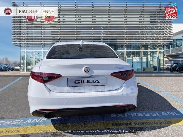 Alfa Romeo Giulia 2.0 AT8 Super 148 kW image number 6