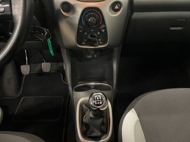 Toyota Aygo 51 kW image number 9