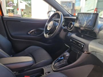 Car image 12