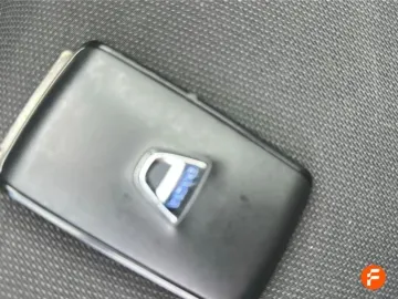 Car image 28