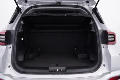 Car image 30
