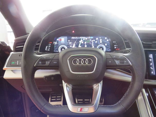 Audi Q8 55 TFSI quattro Sport 280 kW image number 17