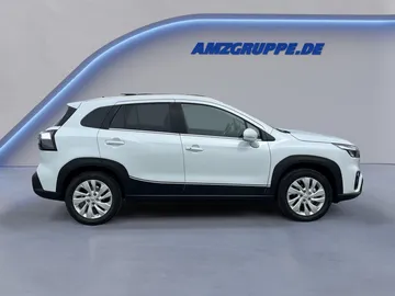 Car image 5