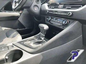 Car image 26