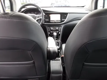 Car image 29