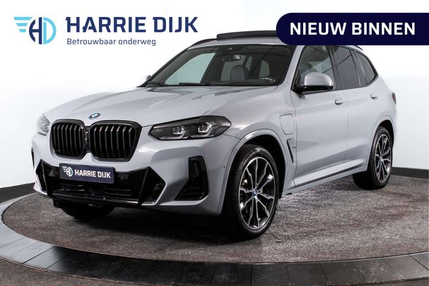 BMW X3 xDrive30e 215 kW image number 1