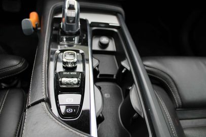 Car image 37