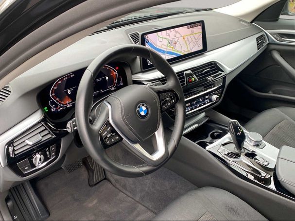 BMW 520d Touring 140 kW image number 5