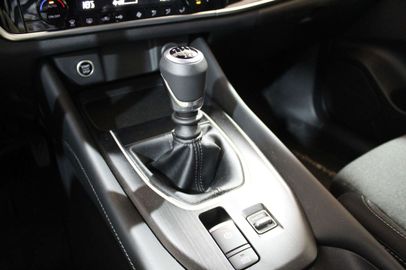 Car image 23