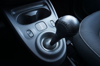 Car image 21