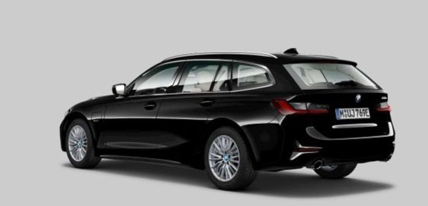 BMW 330e Touring Luxury Line 215 kW image number 11