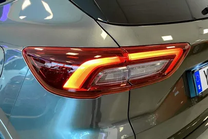 Car image 25