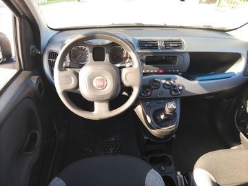 Car image 12