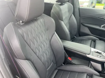 Car image 42