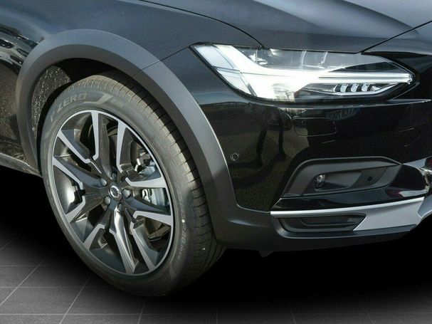 Volvo V90 Cross Country AWD B4 145 kW image number 3