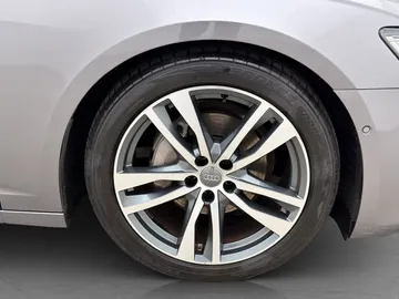 Car image 35