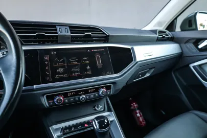 Car image 39