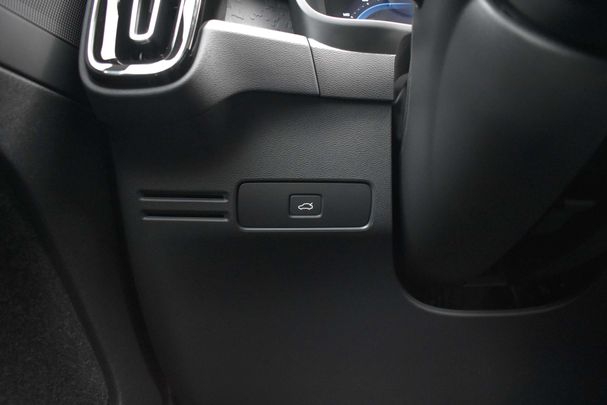 Volvo C40 Recharge Plus 171 kW image number 11