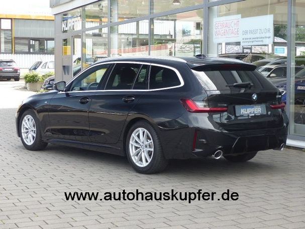 BMW 330i Touring M 180 kW image number 4