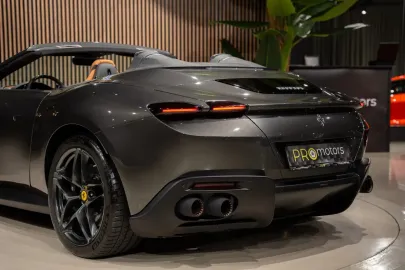 Car image 37