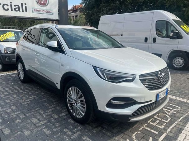 Opel Grandland X 1.6 Hybrid 165 kW image number 2