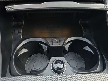 Car image 37