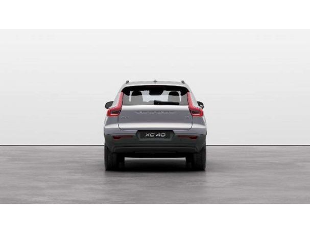 Volvo XC40 T2 Essential 95 kW image number 13