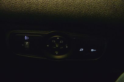 Car image 39