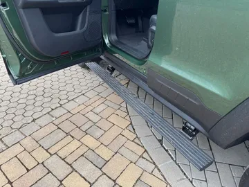 Car image 28