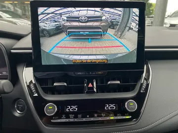 Car image 27