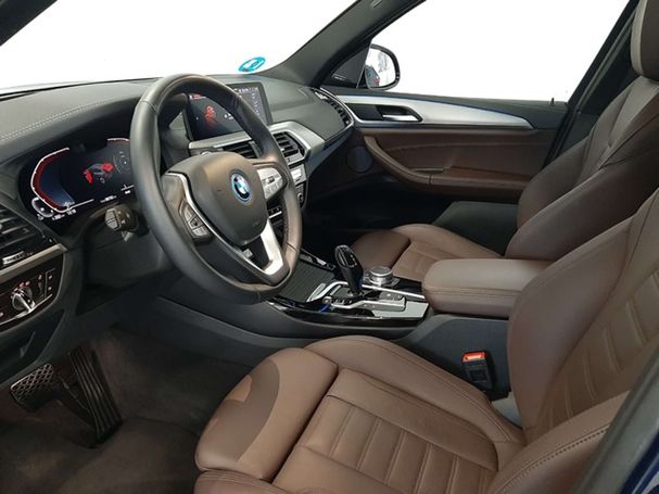 BMW iX3 210 kW image number 23