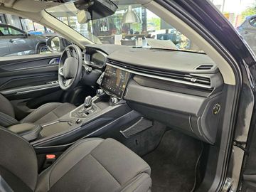 Car image 30