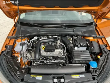 Car image 27