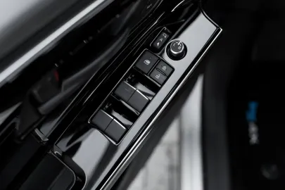 Car image 39