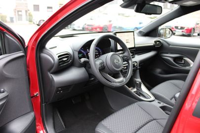 Car image 11