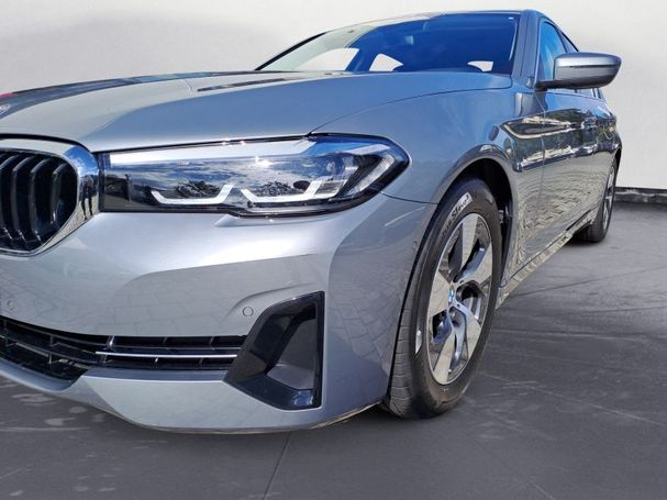 BMW 520i 135 kW image number 13