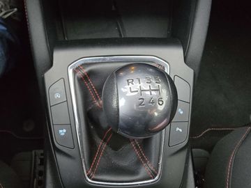 Car image 30