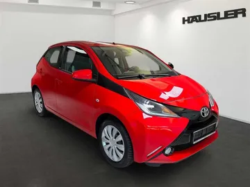 Car image 2