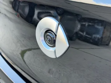 Car image 35