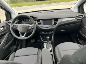 Car image 32